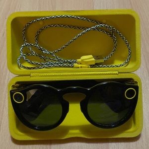 Spectacles snap chat camera sunglasses